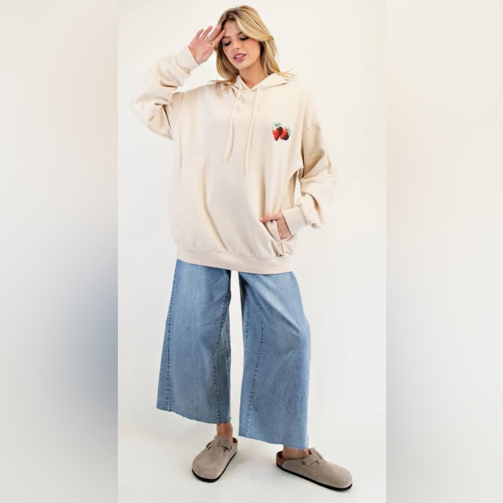 NWT Easel S Sunshine in My Soul Hoodie in Beige Sweatshirt Strawberry 🍓 Pullover - Picture 4 of 9